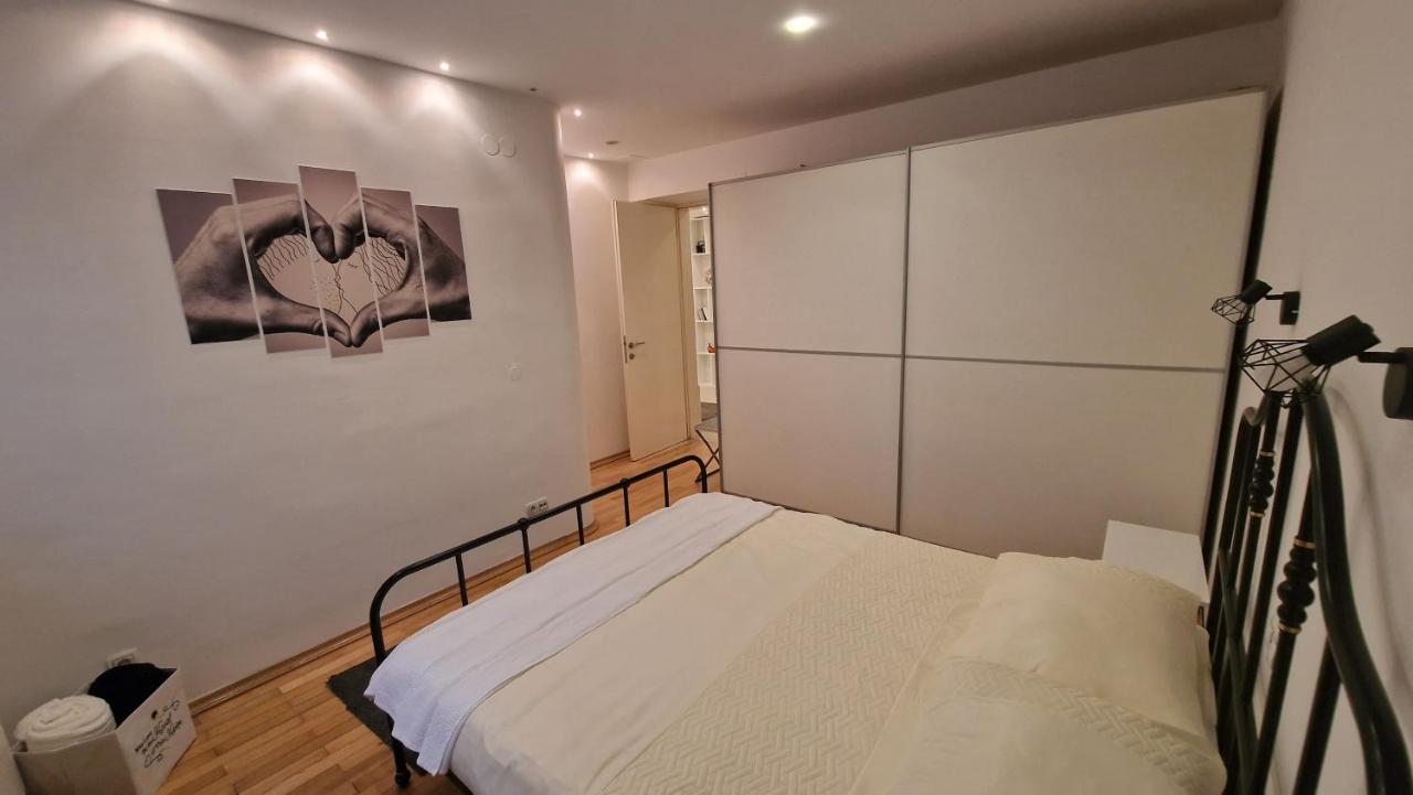 Apartman Roses Zagreb Extérieur photo