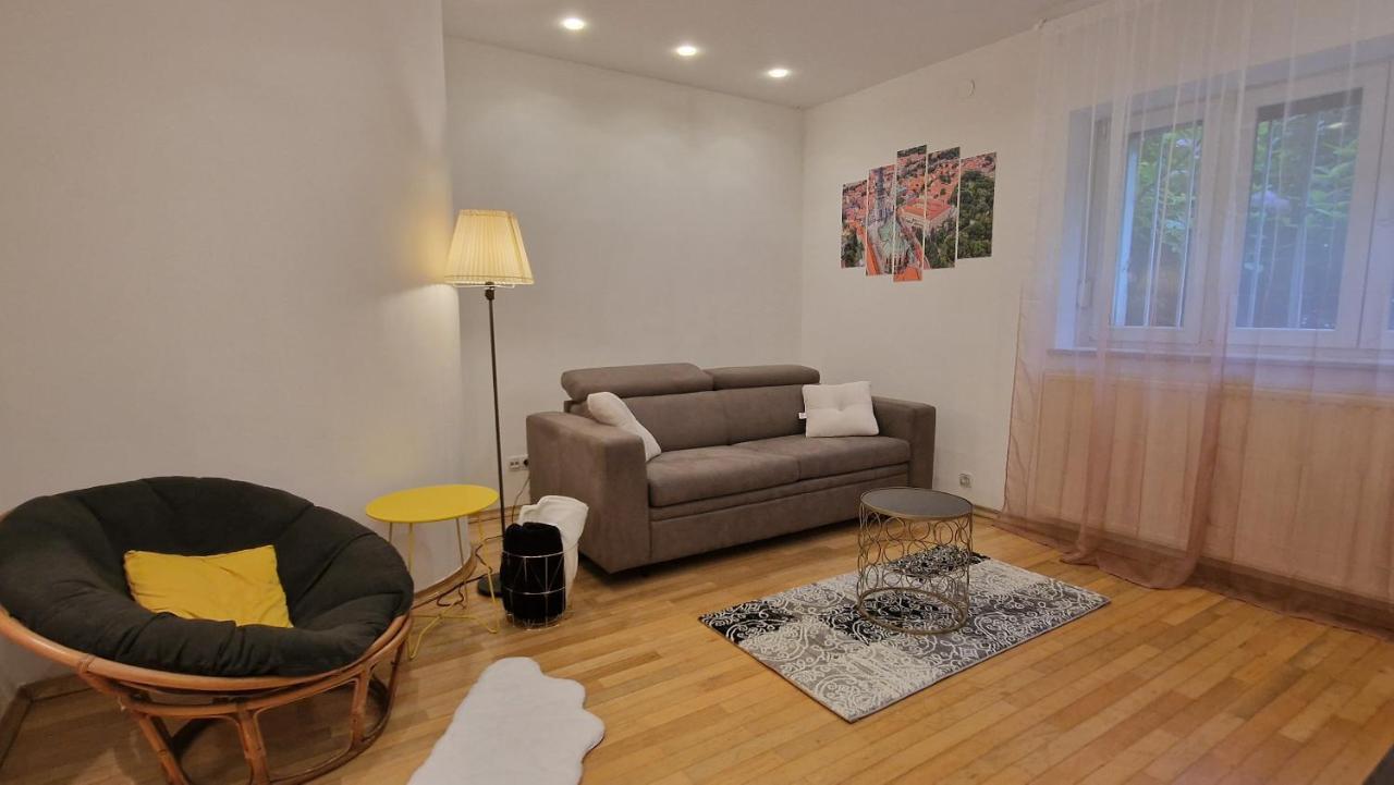 Apartman Roses Zagreb Extérieur photo